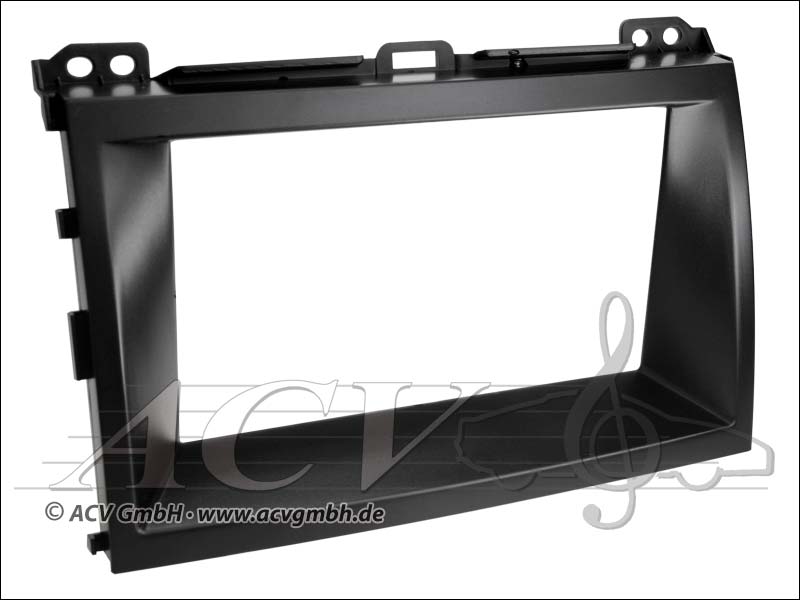 Double-DIN Toyota Land Cruiser J120 without factory navigation system 