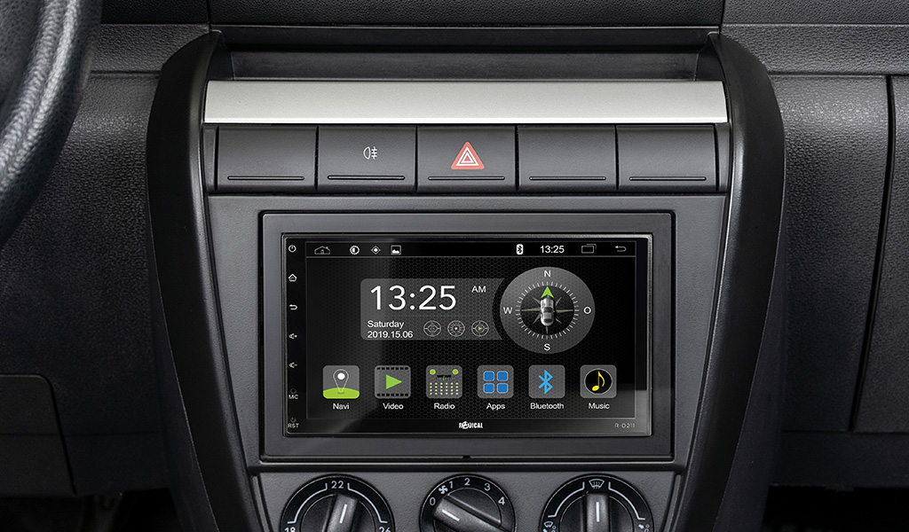 RADICAL R-D211 DAB+ Infotainer + R-D008 Montageset Audi TT Coupé / Roadster 8J Teilaktiv Soundsystem
