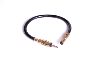 RTA 205.280-0 AM / FM antenna adapter for specific vehicles