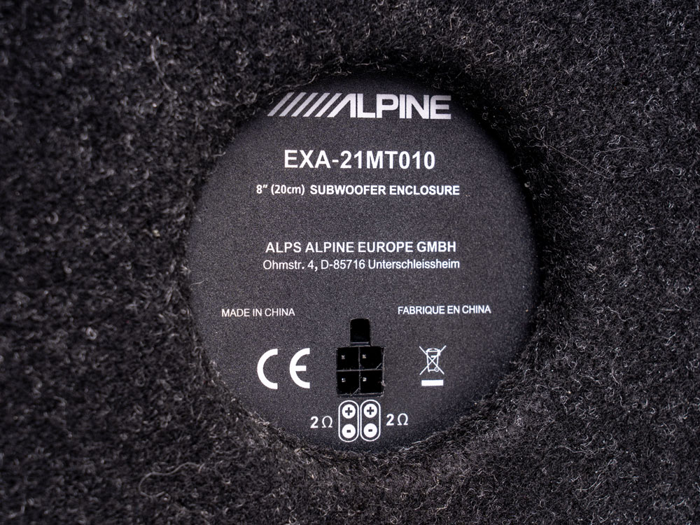 Alpine SWC-D84T6 Subwoofer Gehäuse für VW T6 & T6.1 VW Volkswagen T6, T6.1 Multivan, California, Transporter, Caravelle, 20 cm Woofer mit 300 Watt